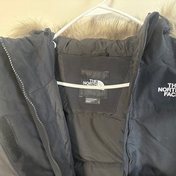 NWT North Face Women's Arctic Parka- Small-Black - Picture 7 of 9